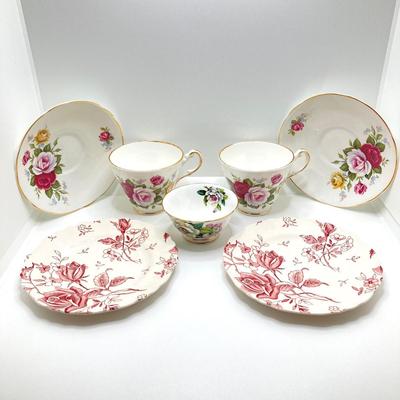 LOT 77: Beautiful Tea Pot with Collection of Tea Cups and Plates (Sadler, Regency England, English Staffordshire, Belle Fiore, Gardenia...