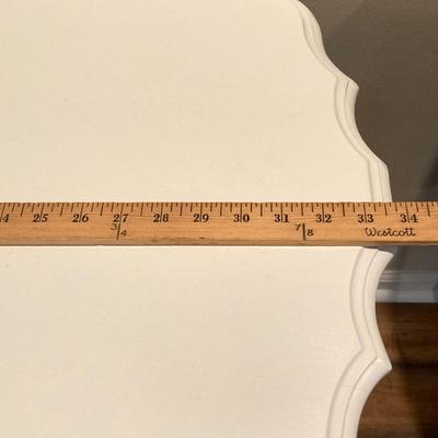 LOT 78: Classic Blue and White Delft Style Table Lamp with Painted White Wooden Table