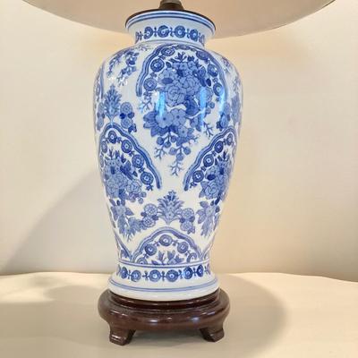LOT 78: Classic Blue and White Delft Style Table Lamp with Painted White Wooden Table