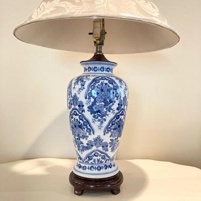 LOT 78: Classic Blue and White Delft Style Table Lamp with Painted White Wooden Table