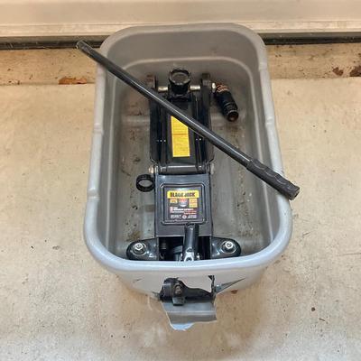 LOT 80: Black Jack 3 Ton Hydraulic Jack