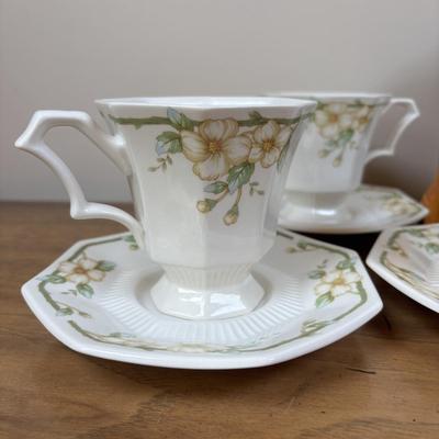 LOT 82: Nikko Classic China Collection: Dogwood Pattern, Misc. Pieces