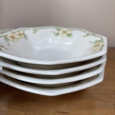 LOT 82: Nikko Classic China Collection: Dogwood Pattern, Misc. Pieces