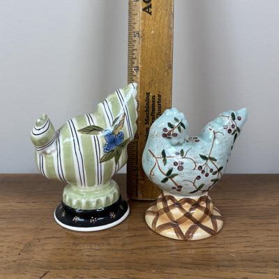 LOT 83: Kitchen Decor & More: Tracy Porter Chicken Figures, Green Drip Glaze Mugs, MKM Pottery Bottle, Stoneware Pitcher,...
