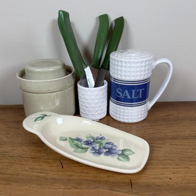 LOT 85: Vintage Green Pitcher, Large Emile Henry Green Mixing Bowl, Tupperware, Rubbermaid (NIP), Pfaltzgraff & More