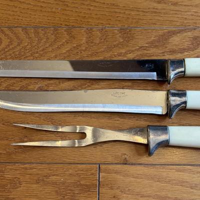 LOT 88: Kitchen Essentials: GE Hand Mixer, Rolling Pin, Pyrex Pie Plates, Glass Mixing Bowl along with Vintage Kitchen Utensils