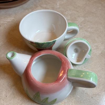 LOT 92: Corning Ware Visions Fry Pan w/Lid, Mr. Coffee, Mikasa Teapot & Cup Set, and Coffee Mugs