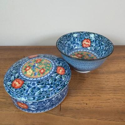 LOT 100: Vintage Old Willow Plate, England, 2-Hand Painted Lusterware Plates, Toyo Hand Painted Dresser Box &Bowl, Porcelain Trinket...