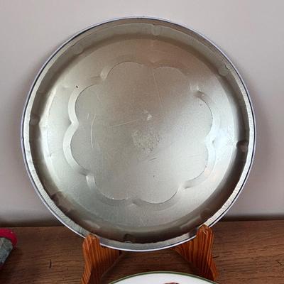 LOT 102: Holiday Decor: Glazed Snowman & Bowl, Lenox Rustic Berry Plate, Roman Inc. Artisan Angel Ornament, Pfaltzgraff & More