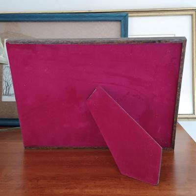 LOT 114: Bookend Lamp, Charles H. Overly Studio Framed Print, Tree Bark Basket, Cow Creamer & More