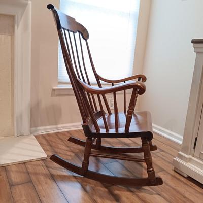 LOT 115: S. Bent & Bros. Rocking Chair, Side Table & Pottery Lamp