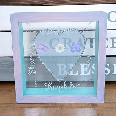 LOT 119: Home Decor Collection- Collage Picture Frame, Throw Pillows, Bud Vase & More