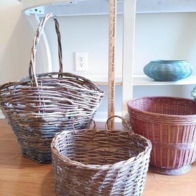 LOT 124: White Console Table with Baskets and Plant Holders