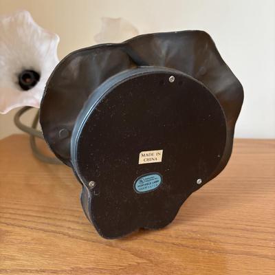 LOT 134: Accent Lamp w/Bronze Lily Pad Base & Frosted Glass Shades along with a Frog Figure & Planter