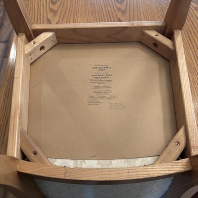 LOT 135: Dining Set with 6 Chairs & 2 Extensions