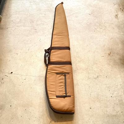 LOT 141: Collection of Soft Gun Cases - Black Sheep, Cabela's and Moose Brand