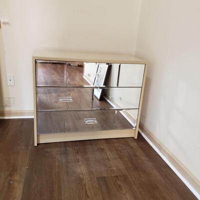 Sale Photo Thumbnail #131