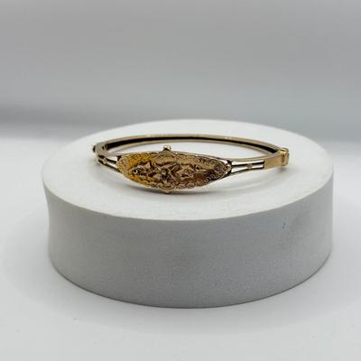 LOT 45J: Antique 14kt Gold Victorian Hinge Bangle Bracelet (13.26g)