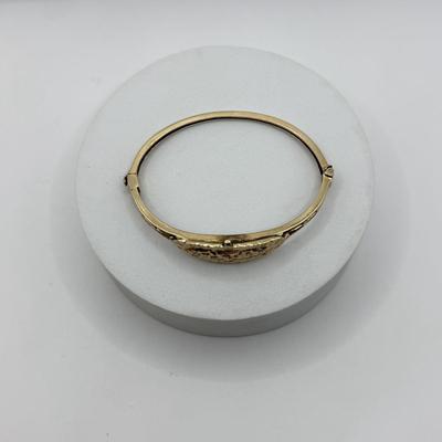 LOT 45J: Antique 14kt Gold Victorian Hinge Bangle Bracelet (13.26g)