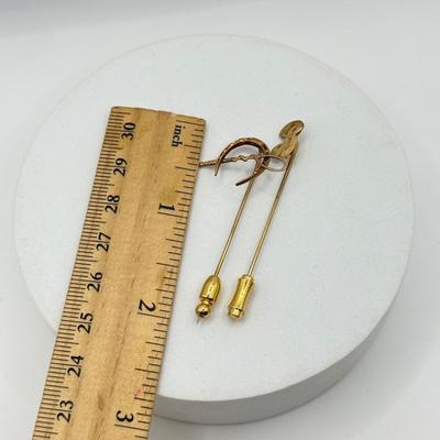 LOT 46J: Vintage 14kt & 10kt Gold Stick Pins (weight of Pins ONLY - 1.9g)