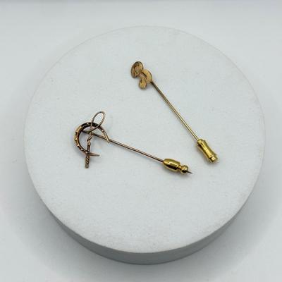 LOT 46J: Vintage 14kt & 10kt Gold Stick Pins (weight of Pins ONLY - 1.9g)