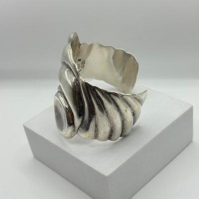 Sale Photo Thumbnail #60