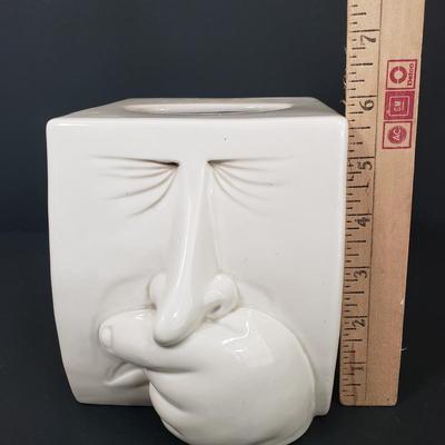 LOT 61MB: Vintage Fitz & Floyd Ceramic Sneezing Man Tissue Box Cover