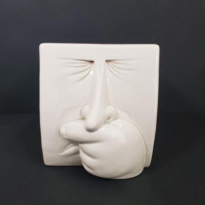 LOT 61MB: Vintage Fitz & Floyd Ceramic Sneezing Man Tissue Box Cover