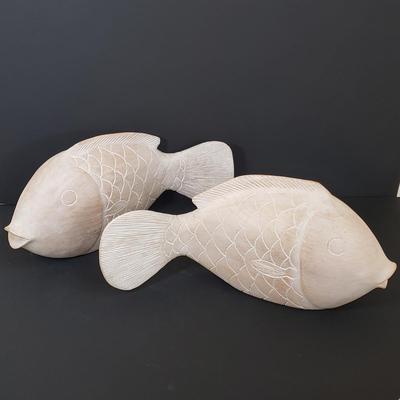 LOT 63MB: Ceramic Abstract Art Signed Harris Cies & Pair of Hand Carved Wooden Fish Statues