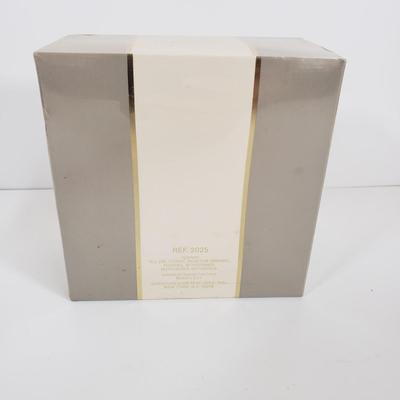 LOT 72MB: Vintage Christian Dior Miss Dior Dusting Powder-Sealed