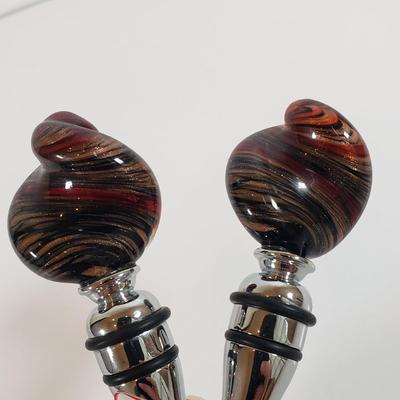 LOT 79MB: Pair of Murano Glass Wine Stoppers & World Style Map Insulated Picnic/Wine Bag(New)
