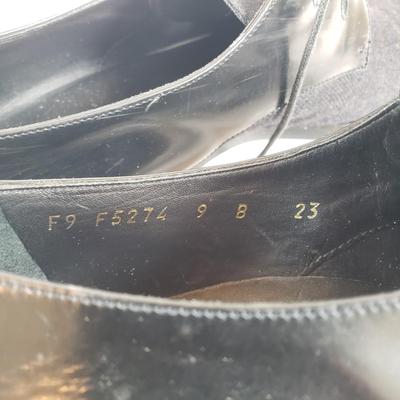 LOT 122M: Cole Haan Lace Up Loafers & Munro Slide On Loafers