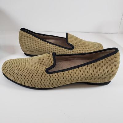 LOT 122M: Cole Haan Lace Up Loafers & Munro Slide On Loafers