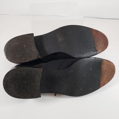 LOT 122M: Cole Haan Lace Up Loafers & Munro Slide On Loafers