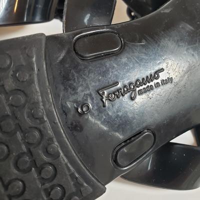 LOT 123M: Salvatore Ferragamo Jelly Sandals with Bows Size 9