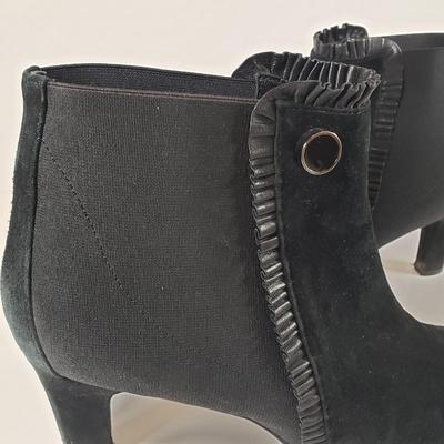 LOT 124M: Prevada Stretch Ankle Boots & Stuart Weitzman Black Suede Heels