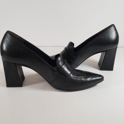 LOT 125M: Paul Green Black Leather Chunky High Heel Loafers