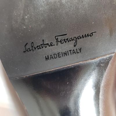 LOT 126M: Salvatore Ferragamo Brown & Black Patent Leather Pumps