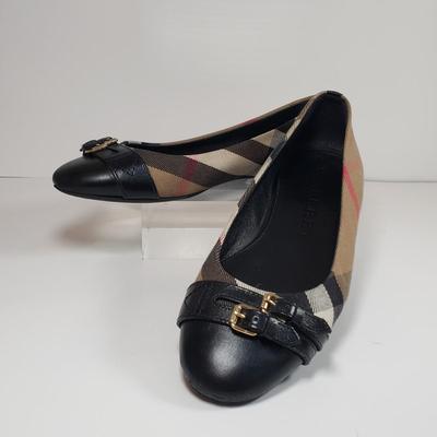 LOT 133M: Burberry Ballerina Flats Size 9.5