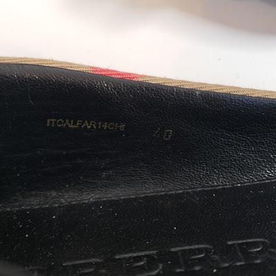 LOT 133M: Burberry Ballerina Flats Size 9.5