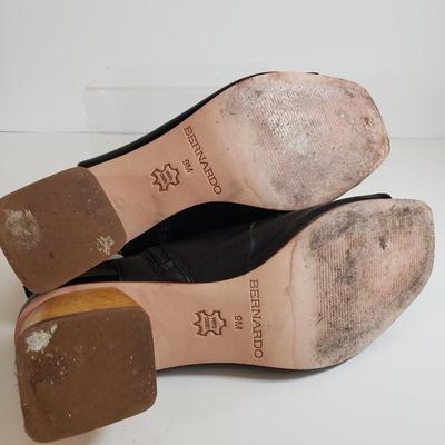 LOT 135M: Matching Bernardo Wooden Block Heel Bootie Sandals