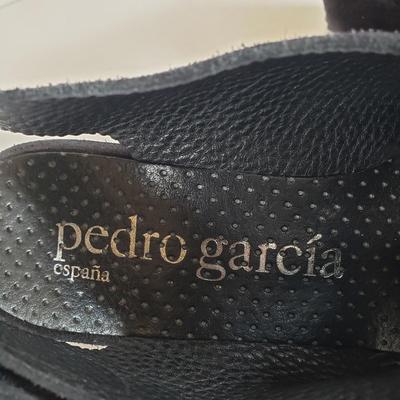 LOT 136M: Isaac Mizrahi Floral Slides & Pedro Garcia Black Suede Wedge Sandals