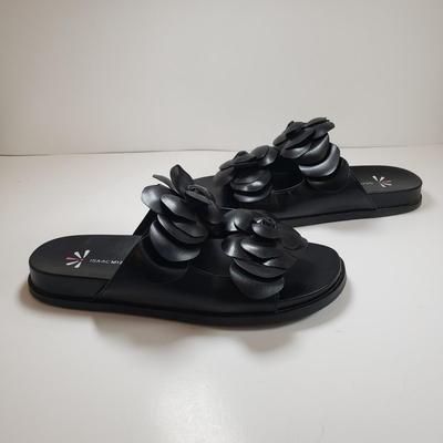 LOT 136M: Isaac Mizrahi Floral Slides & Pedro Garcia Black Suede Wedge Sandals