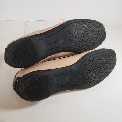 LOT 137M: Clark's Comfort Ballet Flats & Suede Wedge Sandals