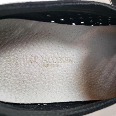 LOT 138M: Tory Burch Espadrilles & Ilse Jacobsen Slip on Shoes