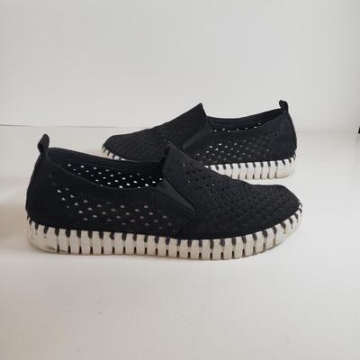 LOT 138M: Tory Burch Espadrilles & Ilse Jacobsen Slip on Shoes