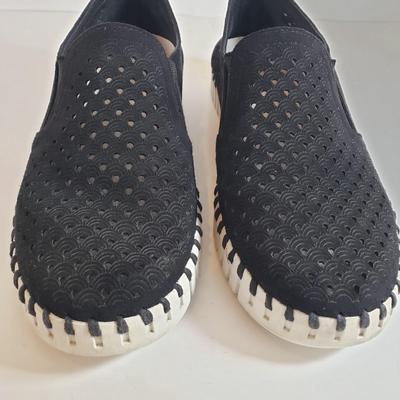 LOT 138M: Tory Burch Espadrilles & Ilse Jacobsen Slip on Shoes