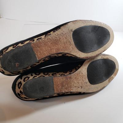 LOT 139M: Vintage Prevata Low Wedge Leopard Print Shoes & Donald Pliner Navy Wedge Sandals