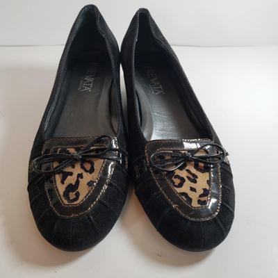 LOT 139M: Vintage Prevata Low Wedge Leopard Print Shoes & Donald Pliner Navy Wedge Sandals