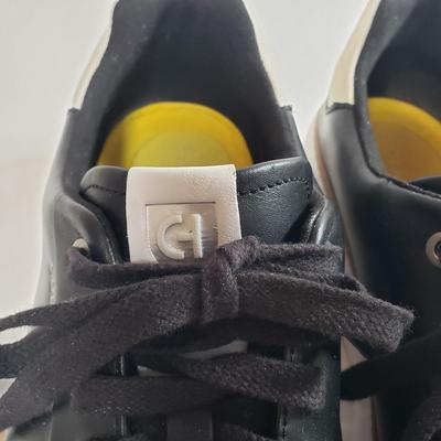 LOT 140M: Comfort Fashion Sneakers by Cole Haan & Paul Green